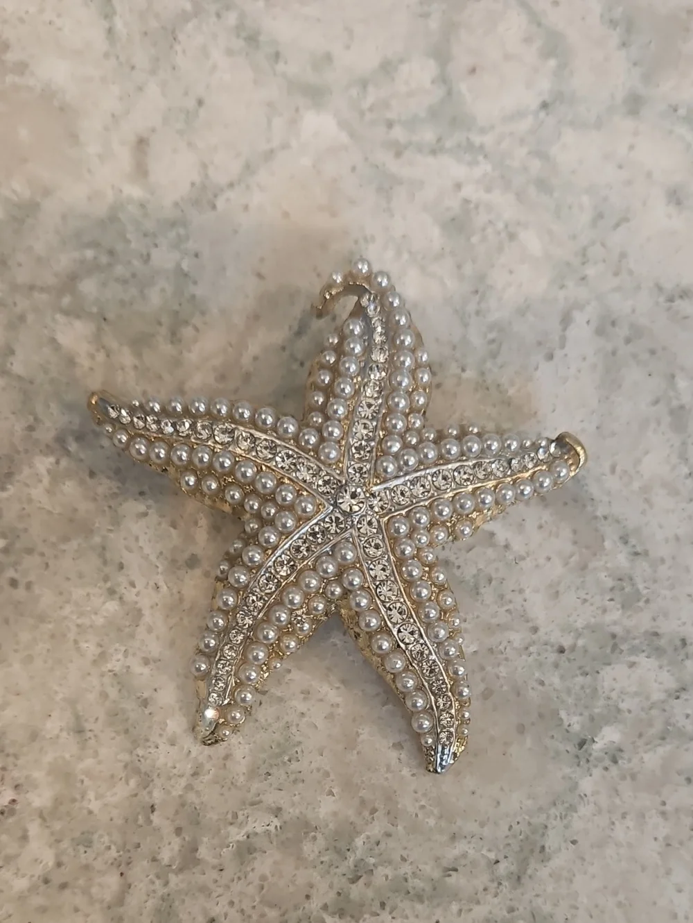 NWT Pearl & Crystal Starfish Hair Clip - Gold Tone
